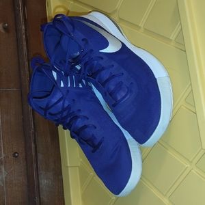 Nike Air Max Dominate Shoes